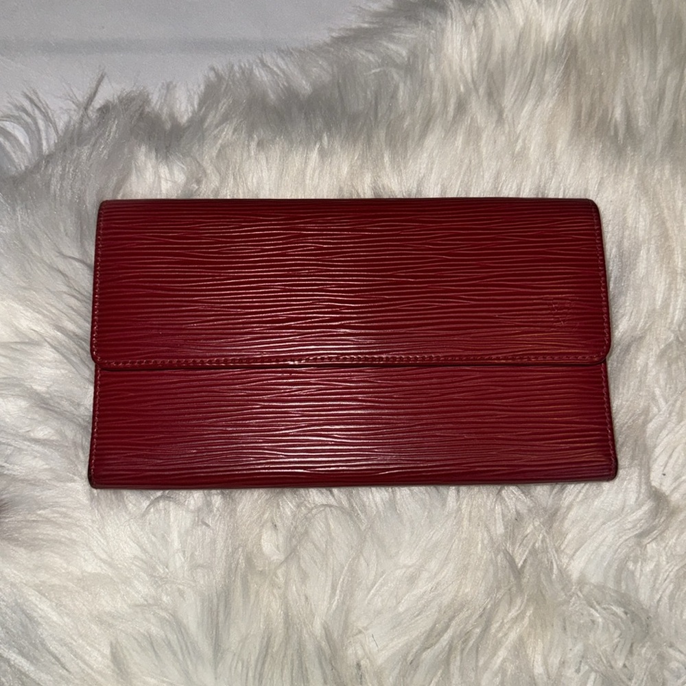 Louis Vuitton Red Epi Leather Sarah Continental Wallet Red EUC